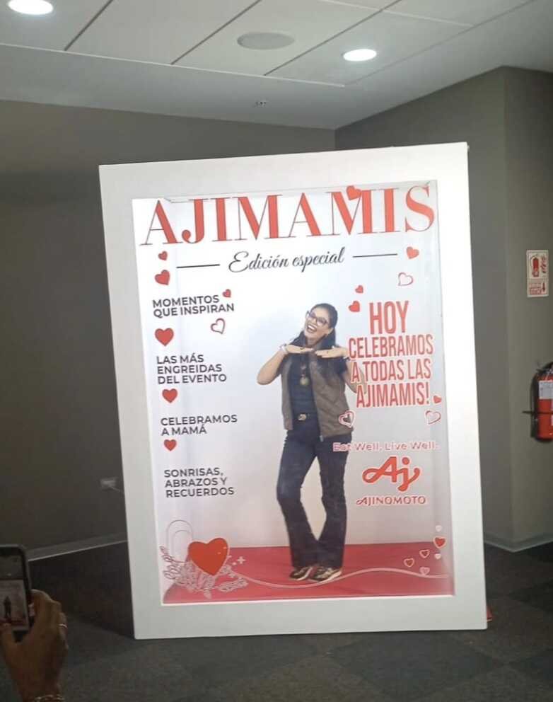 Cabina Magazine tipo Revista Vogue — Instantánea