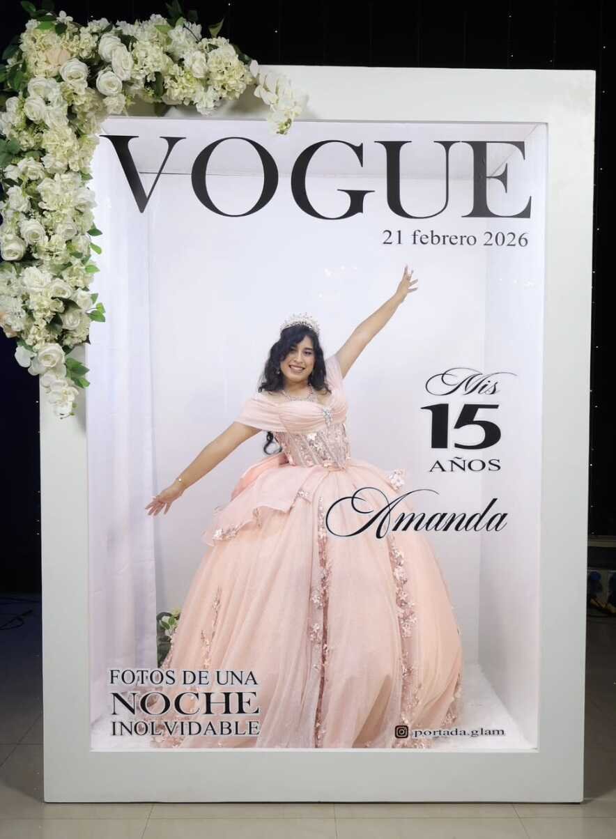 Cabina Magazine tipo Revista Vogue — Instantánea